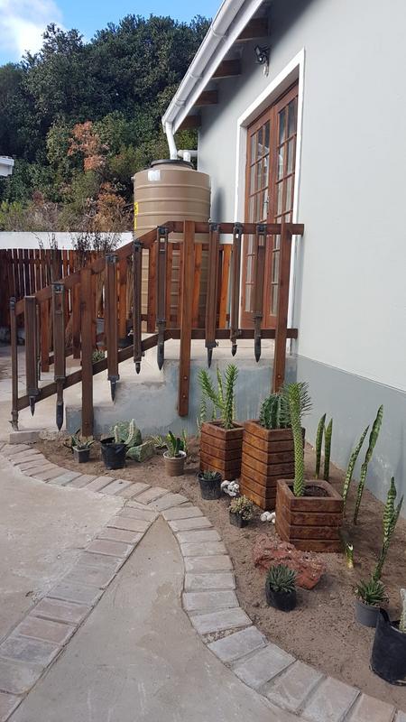 5 Bedroom Property for Sale in Albertinia Western Cape